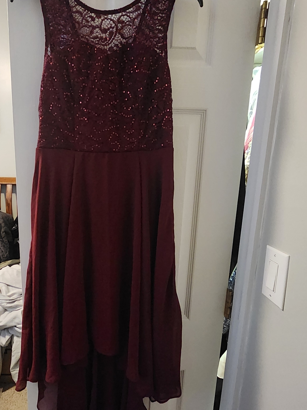 Women's Lace Bodice Burgundy High-Low Dress - M